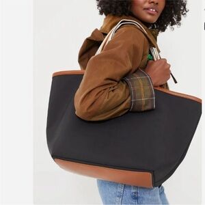 Tuckernuck weekender tote NWT